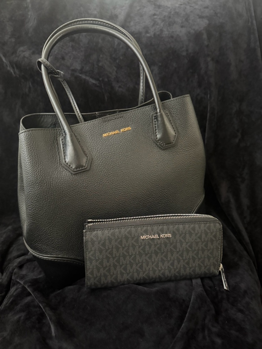 Michael Kors Black Leather Tote with Matching Logo Zip Wallet